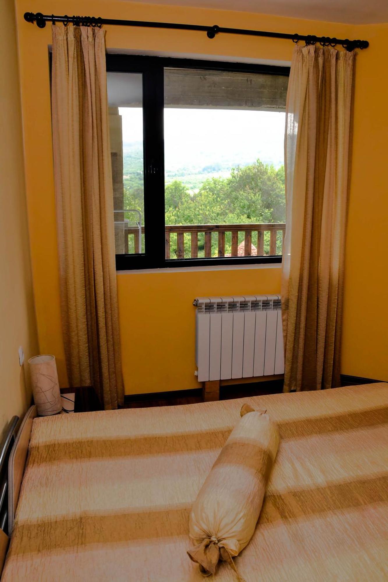 Park Hotel Djevana Gorna Oryakhovitsa Rom bilde
