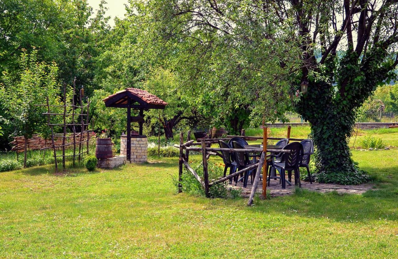 Park Hotel Djevana Gorna Oryakhovitsa Eksteriør bilde